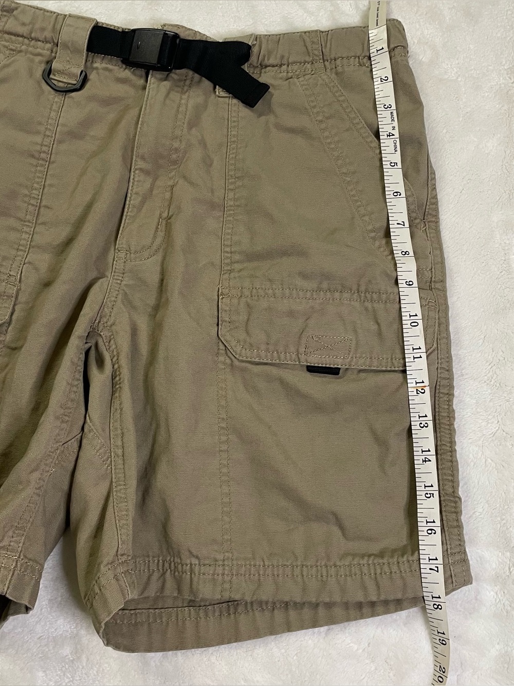 Wrangler 100% Cotton Tan Cargo Shorts with Belt size 34 waist - Picture 6 of 8